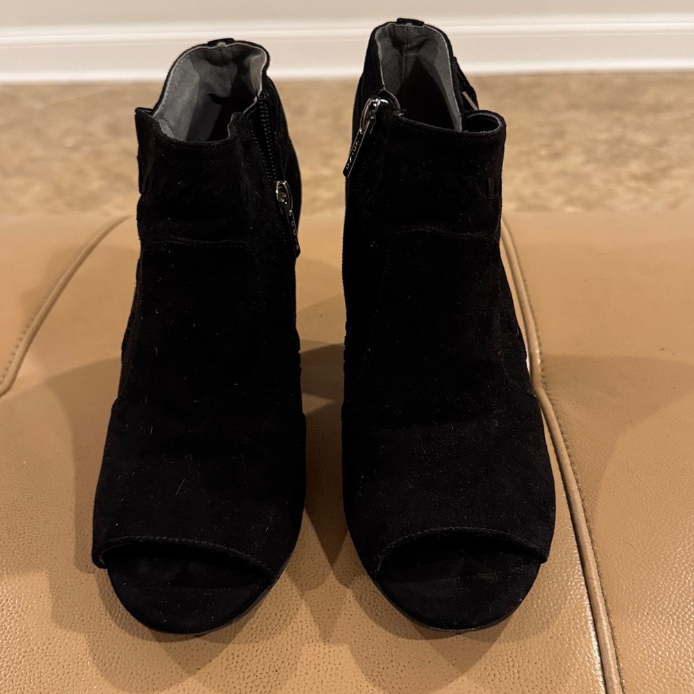 Unisa Black Peep-Toe Ankle Boots